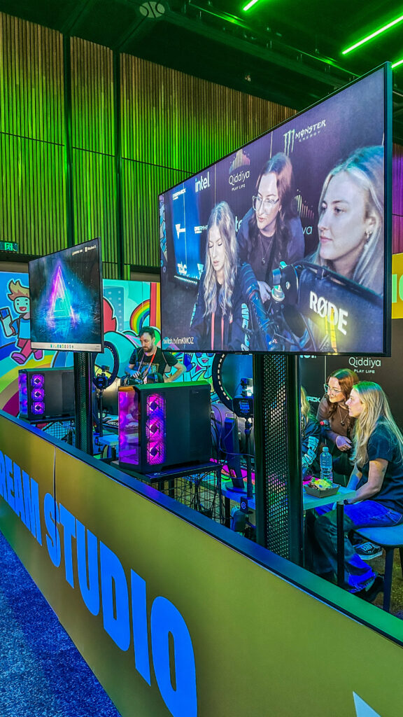 AV LED Screen Media Servers WOOHAH ESL E-Sports Dreamhack Melbourne